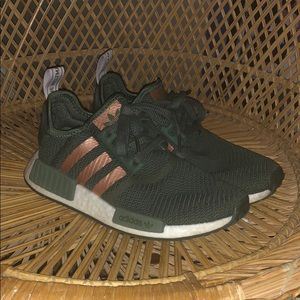 Size 7 green Nike shoes